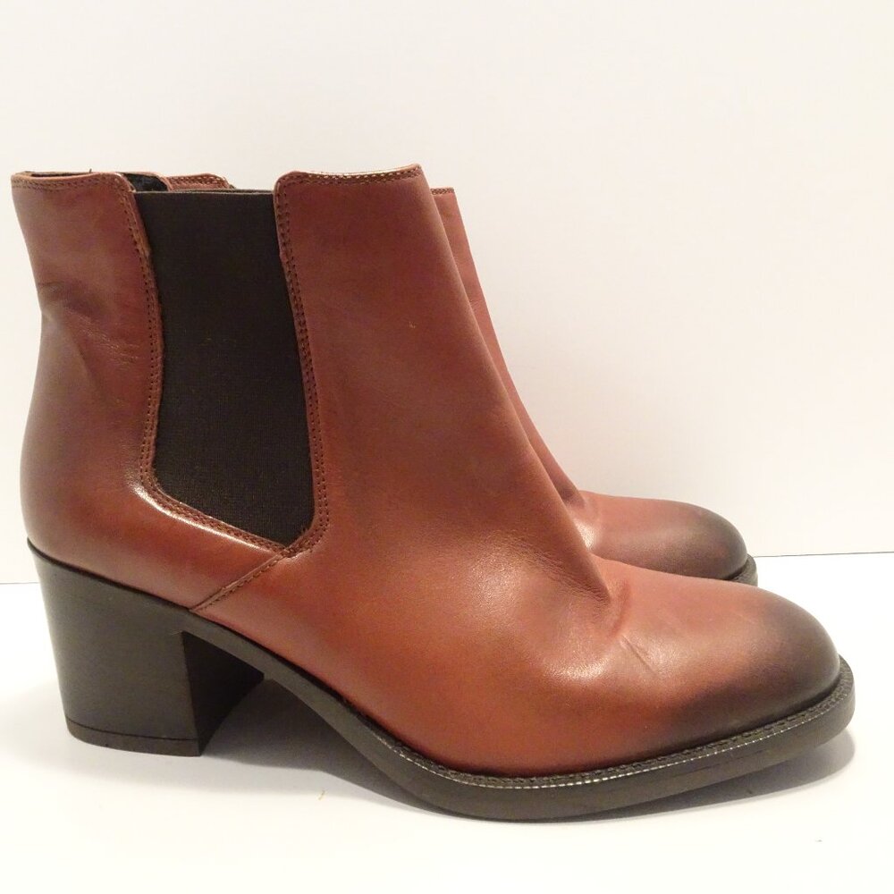 Clarks Mascarpone Bay Chelsea Brown Leather Boots Size 10 M Chunky Heel Pull On